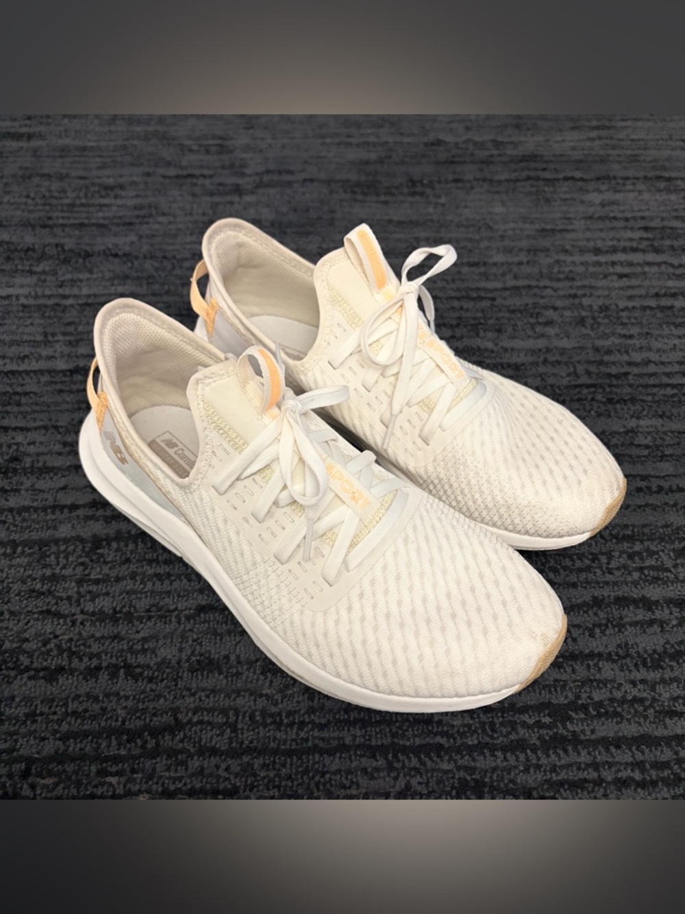 New Balance DynaSoft Nergize Sport V2 White/Grey Mesh Low Top Sneaker - Picture 2 of 8